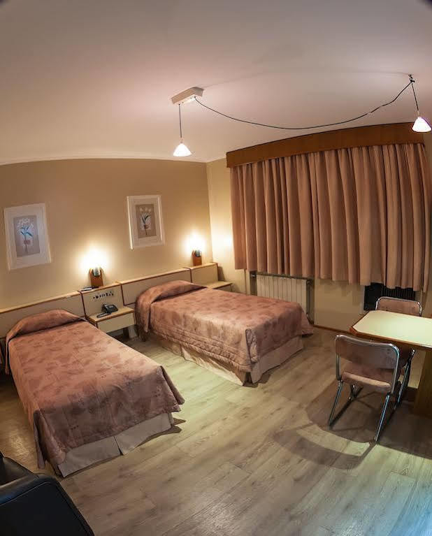Cosmos Hotel Caxias do Sul Esterno foto